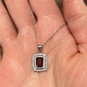Stunning Natural Mozambique Garnet Pendant Necklace in 925 Sterling Silver